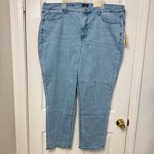 NYDJ Margot Girlfriend Jeans Light Blue Denim Women’s Plus Size 20W LiftxTuck